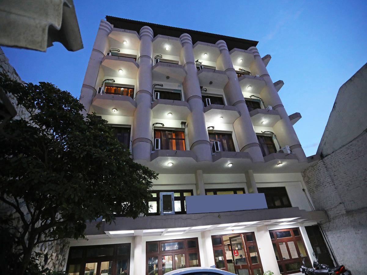 Oyo 9713 Hotel Regency Ádzsmir Kültér fotó