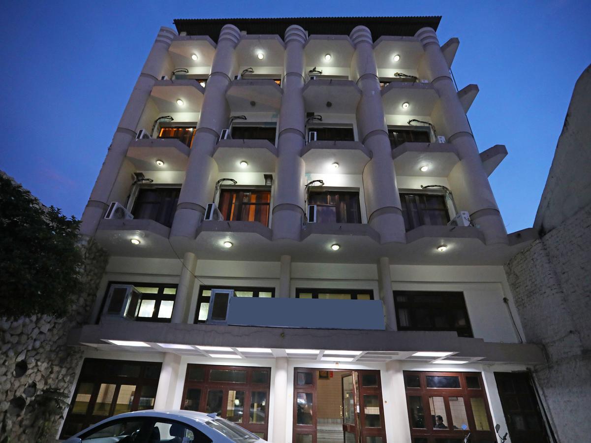 Oyo 9713 Hotel Regency Ádzsmir Kültér fotó