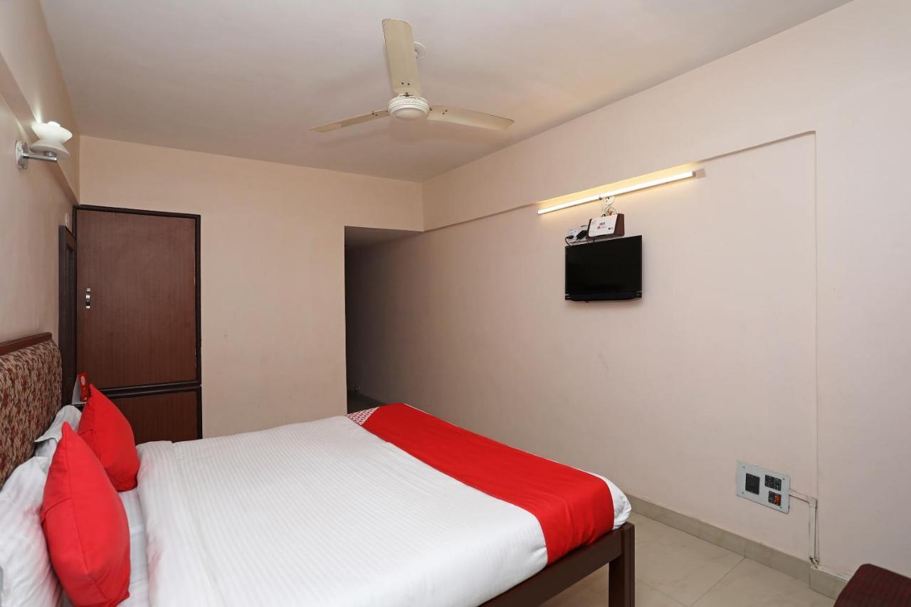 Oyo 9713 Hotel Regency Ádzsmir Kültér fotó