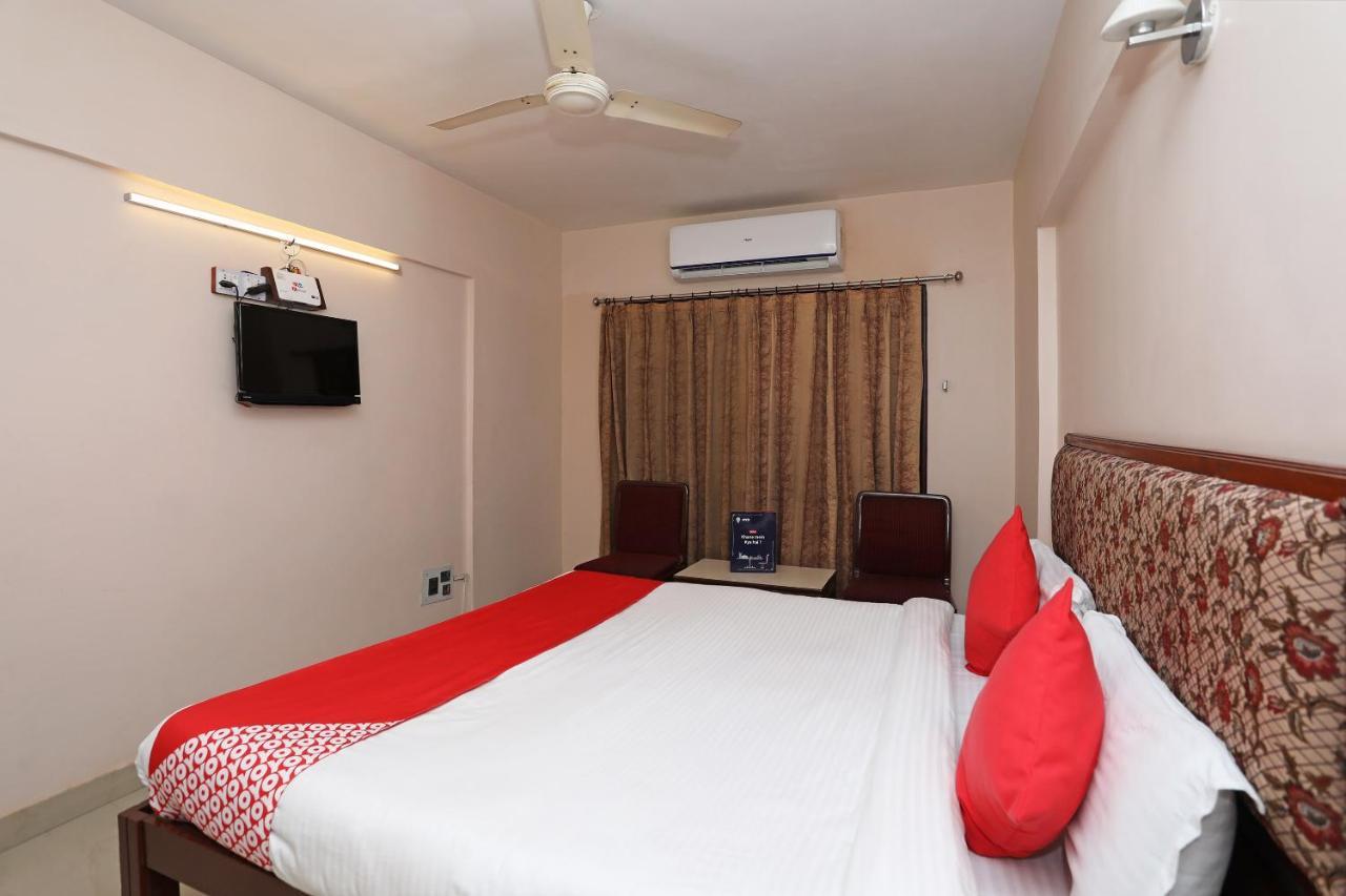 Oyo 9713 Hotel Regency Ádzsmir Kültér fotó